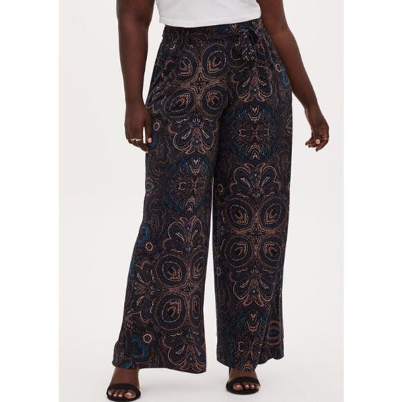 NWT Torrid Pull-On Wide Leg Studio Knit‎ Mid-Rise Tie-Front Pant SZ 4 - Picture 1 of 7